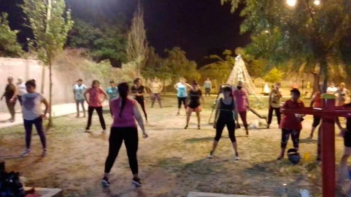Esta semana regresan a la Capital y La Banda las plazas saludables - Vimarsana News