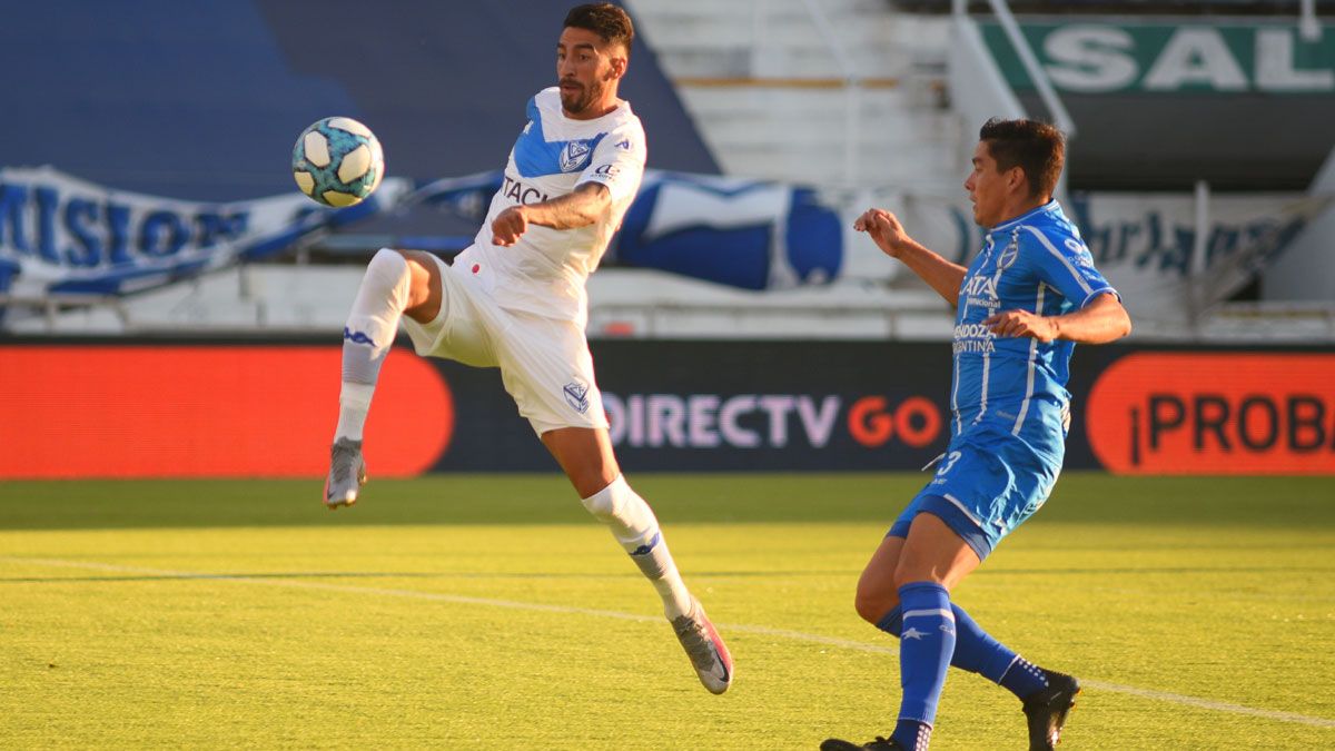 Vélez enfrenta a Godoy Cruz con la urgencia de un triunfo - Vimarsana News