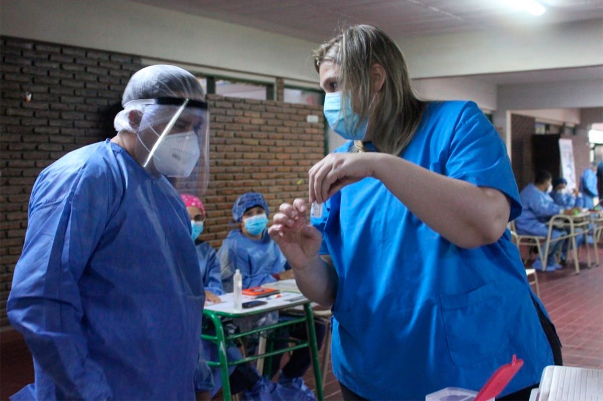La Dra. Coronel brindó precisiones sobre la vacunación en Santiago del Estero. 