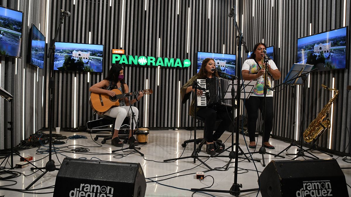 Mujeres en el canto. 