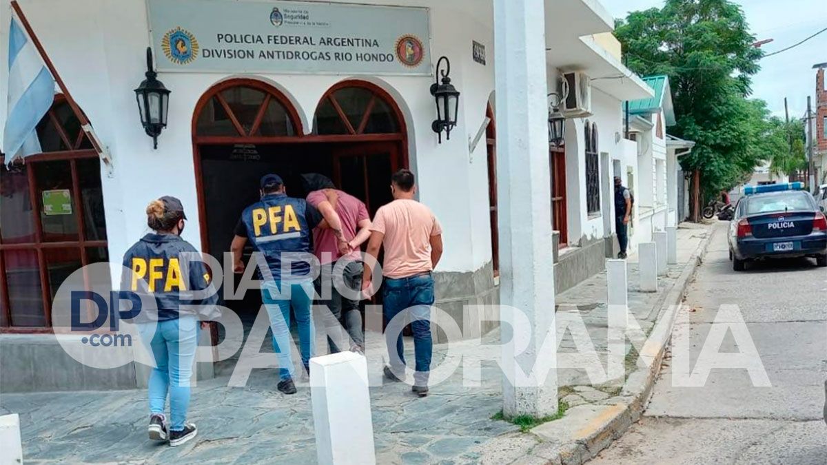 Otro de los detenidos 