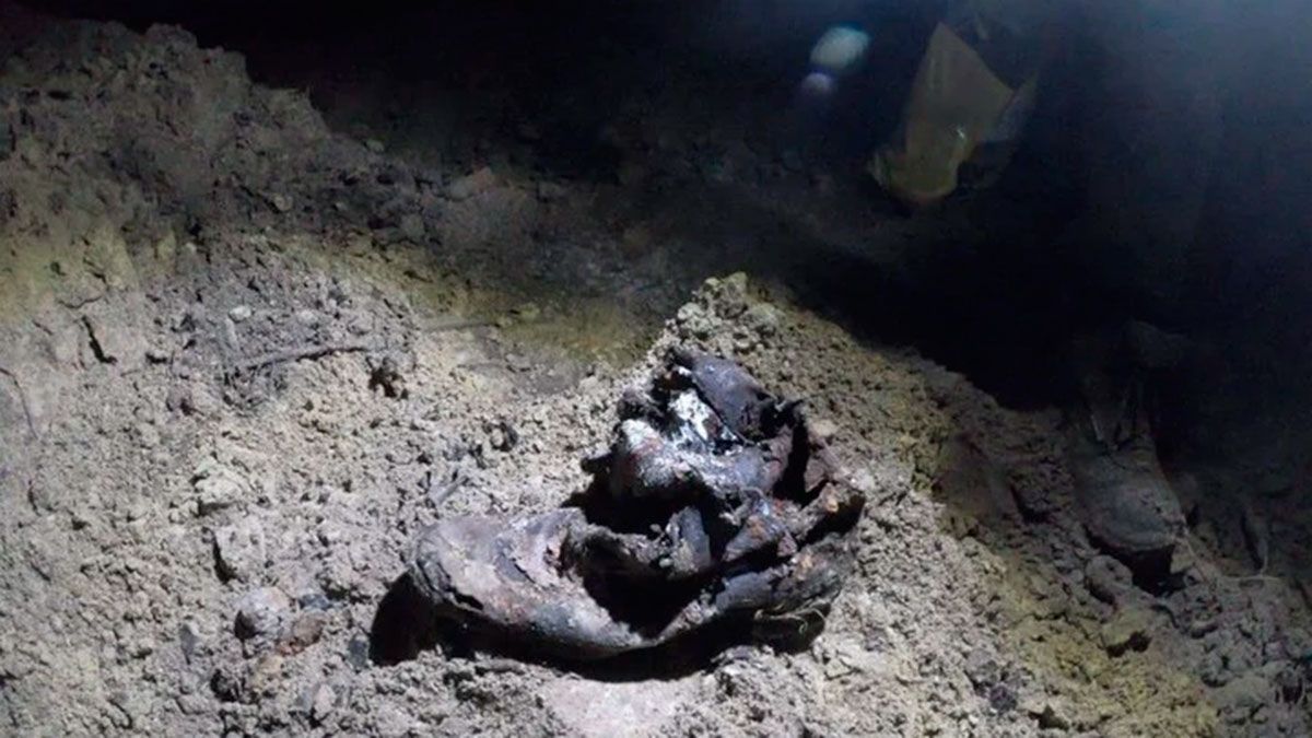 Restos dentro del túnel  