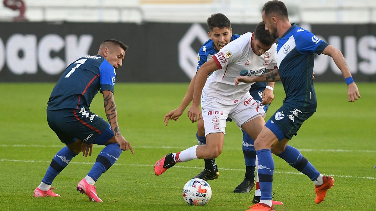 Huracán y Vélez igualaron en Parque Patricios - Vimarsana News