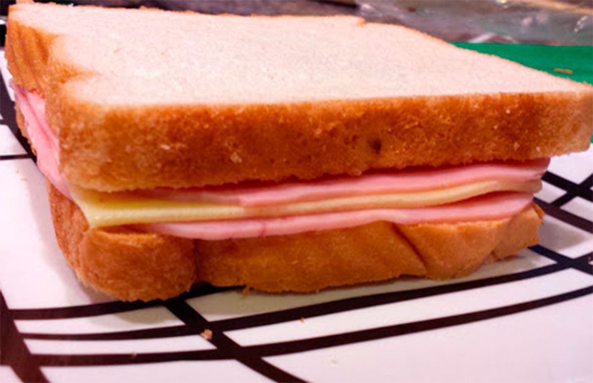 Sandwich pan lactal 
