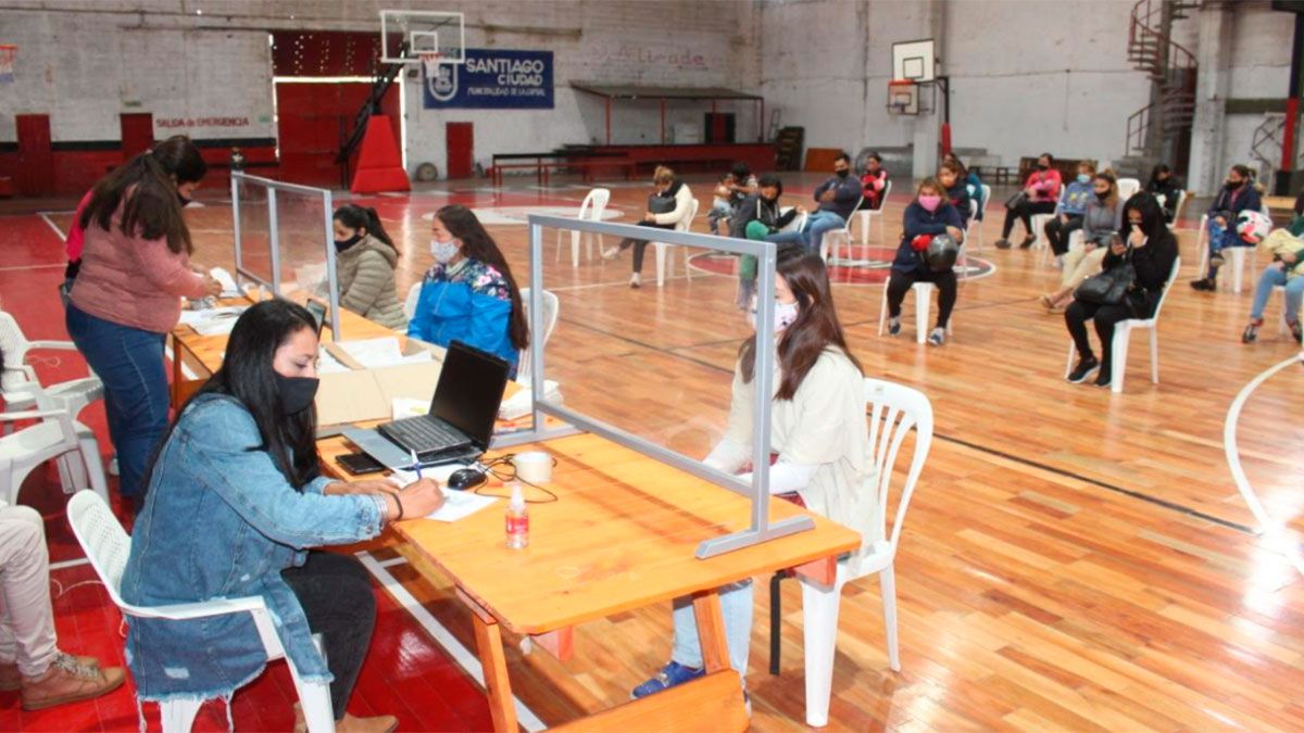 Este miércoles comienza la tercera entrega de tarjetas Alimentar - Vimarsana News