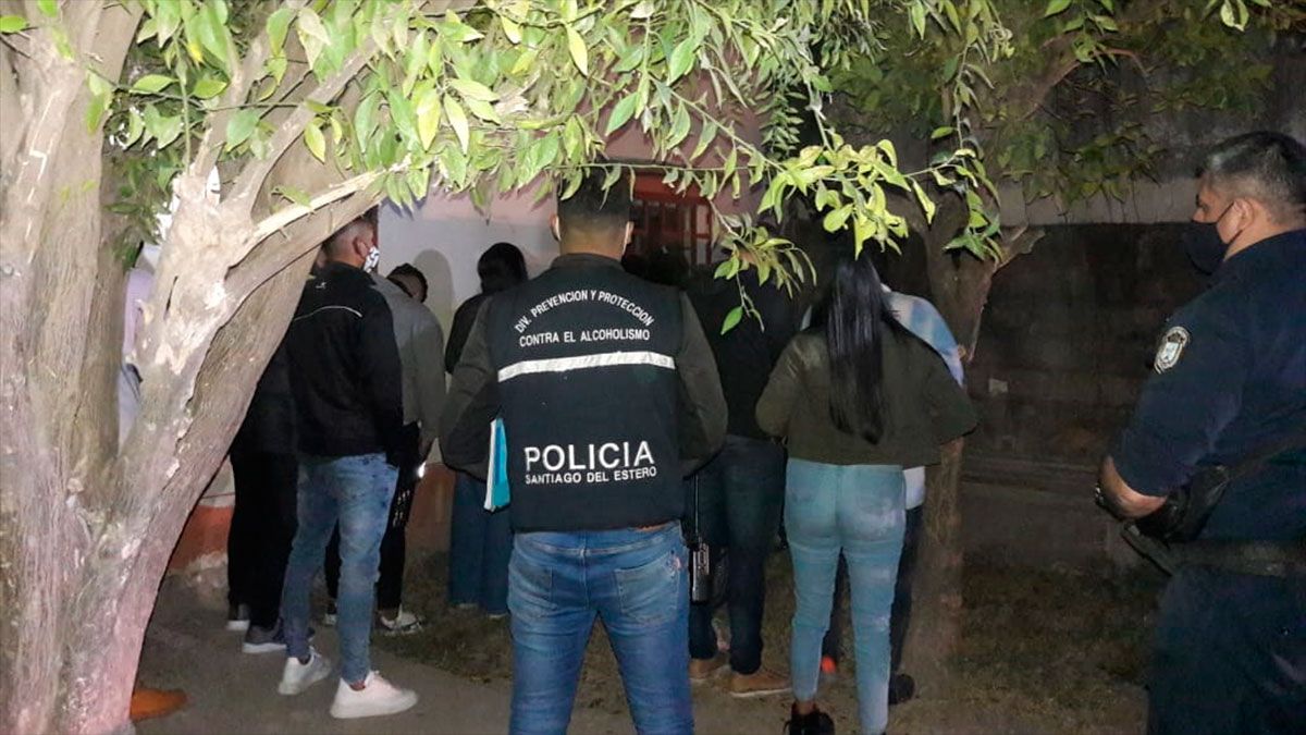Amplio operativo policial puso fin a diversos eventos no autorizados en la provincia - Vimarsana News