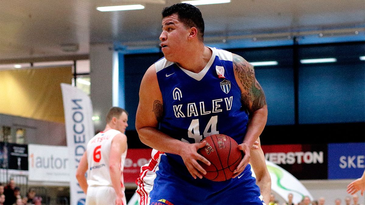 Olímpico sumó al pivote estadounidense Michael Buchanan Diario Panorama