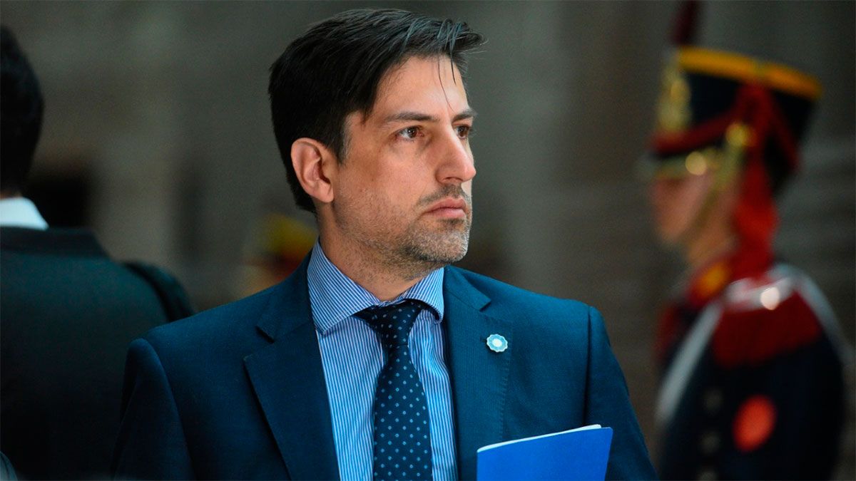 El ministro Trotta anunciará importantes inversiones en educación durante su visita a Santiago - Vimarsana News
