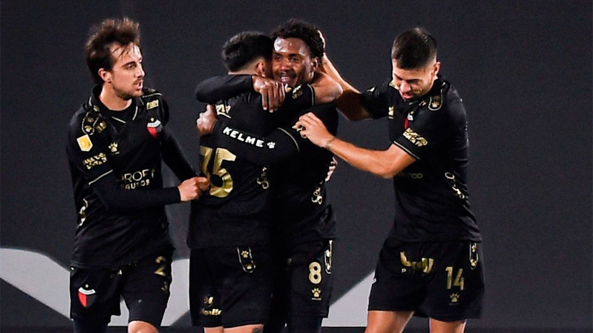 Colón buscará confirmar su gran arranque ante Lanús - Vimarsana News