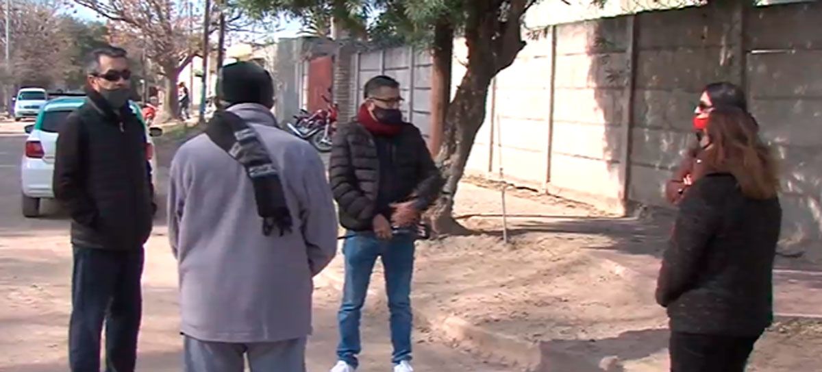 Vecinos del Huaico Hondo piden más seguridad en el barrio - Vimarsana News
