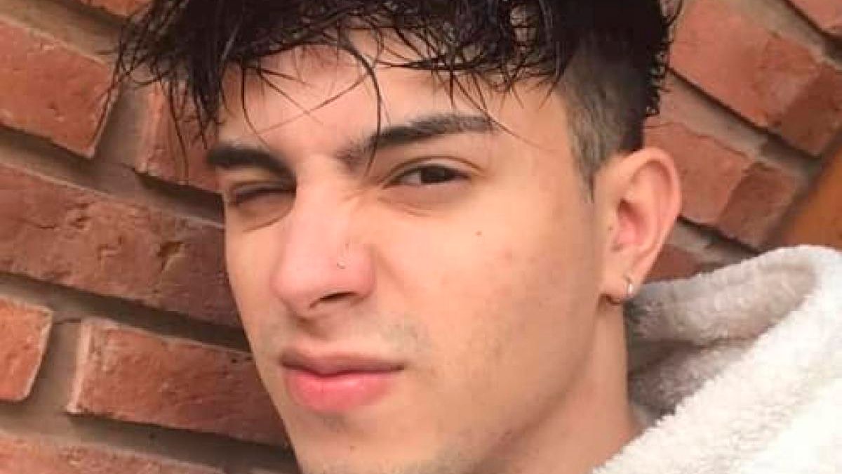 El santiagueño Rusherking fue acosado por sus fans y tuvo que parar un show - Vimarsana News
