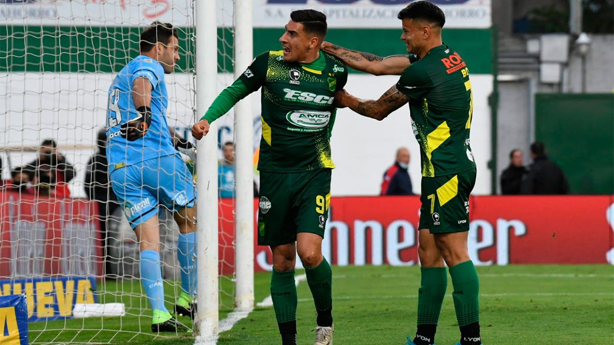 Чемпионат аргентины – дефенса и хустисия. Индепендьенте ривадавия дефенса и хустисия. Индепендьенте ривадавия дефенса и хустисия. Индепендьенте ривадавия дефенса и хустисия. Индепендьенте петролеро.