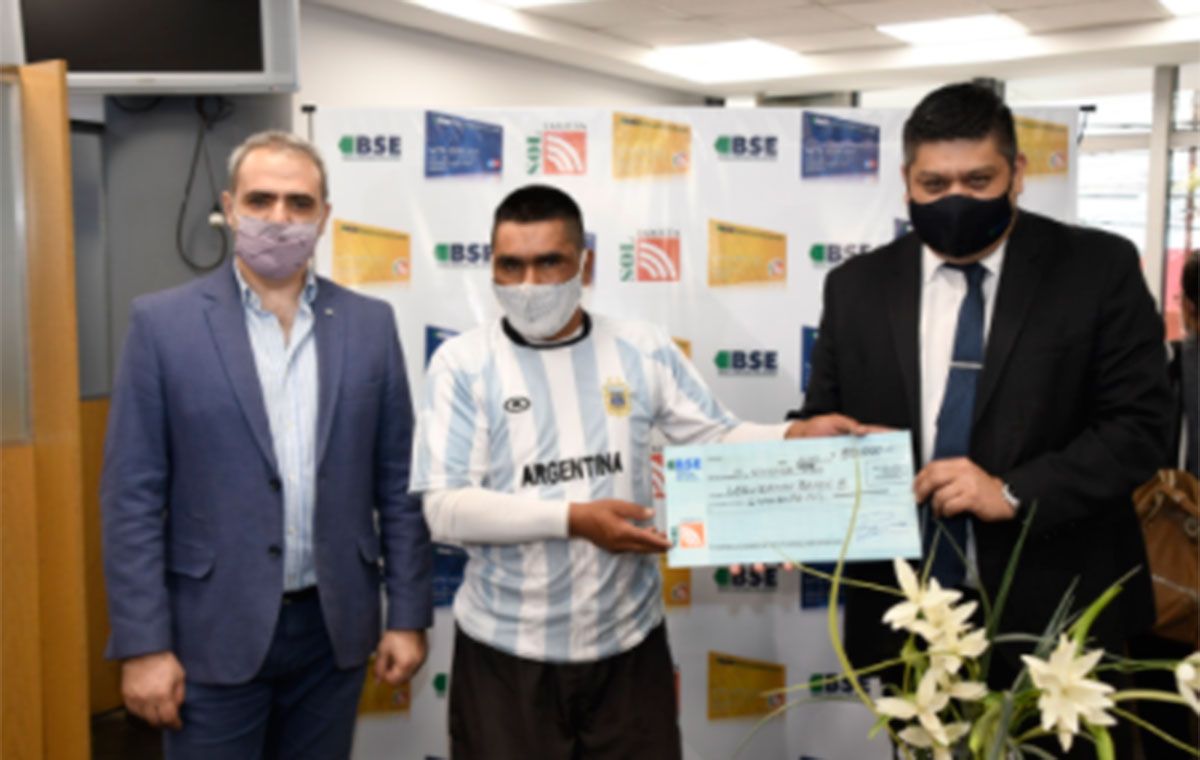 Entrega premio Tarjeta Sol 