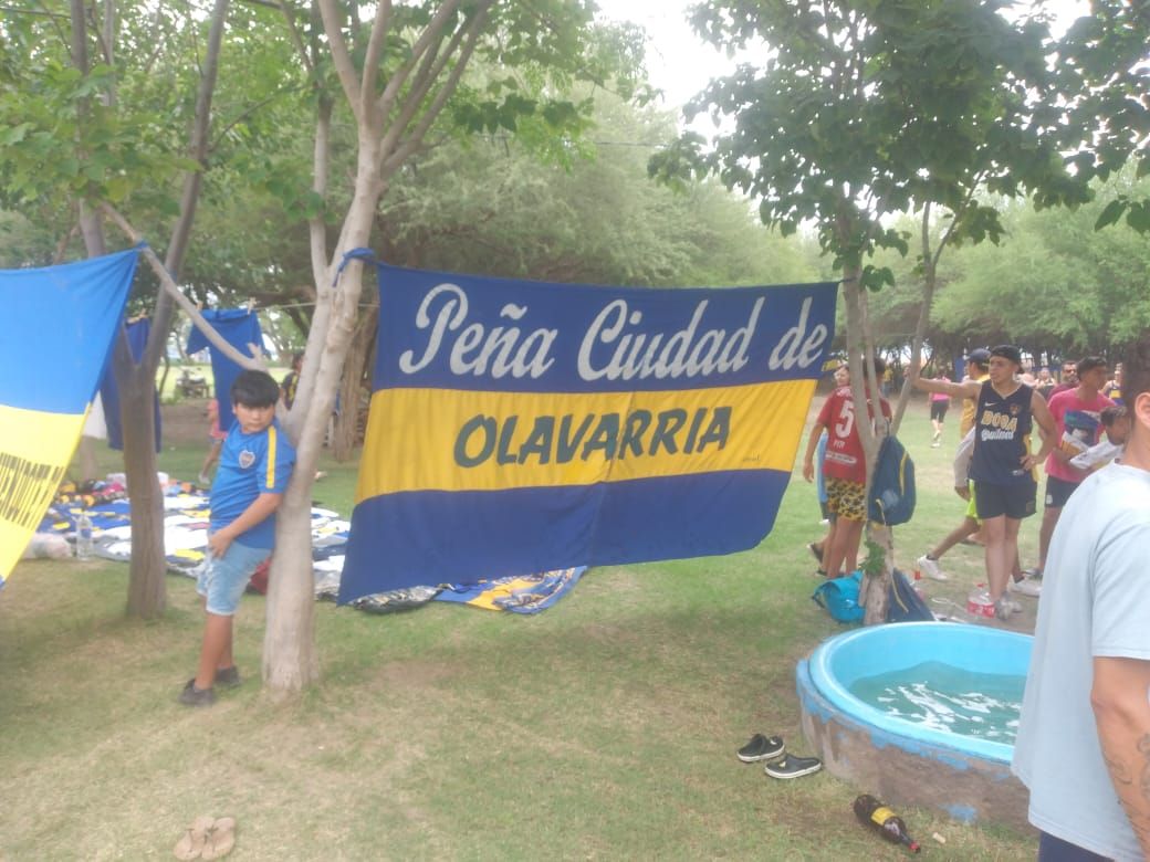 hinchas boca santiago 