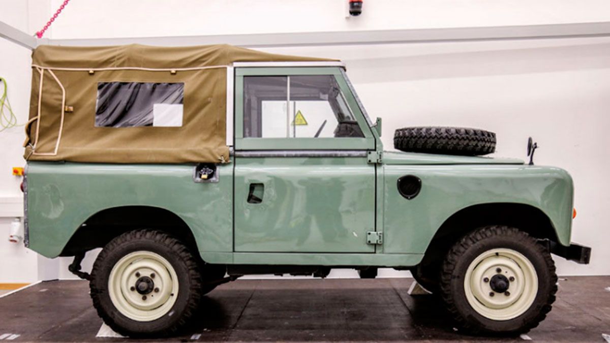 Land Rover Series III 