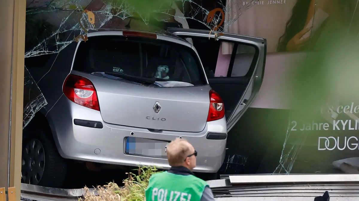 Un auto atropelló a una multitud en Berlín: al menos un muerto y ocho ...