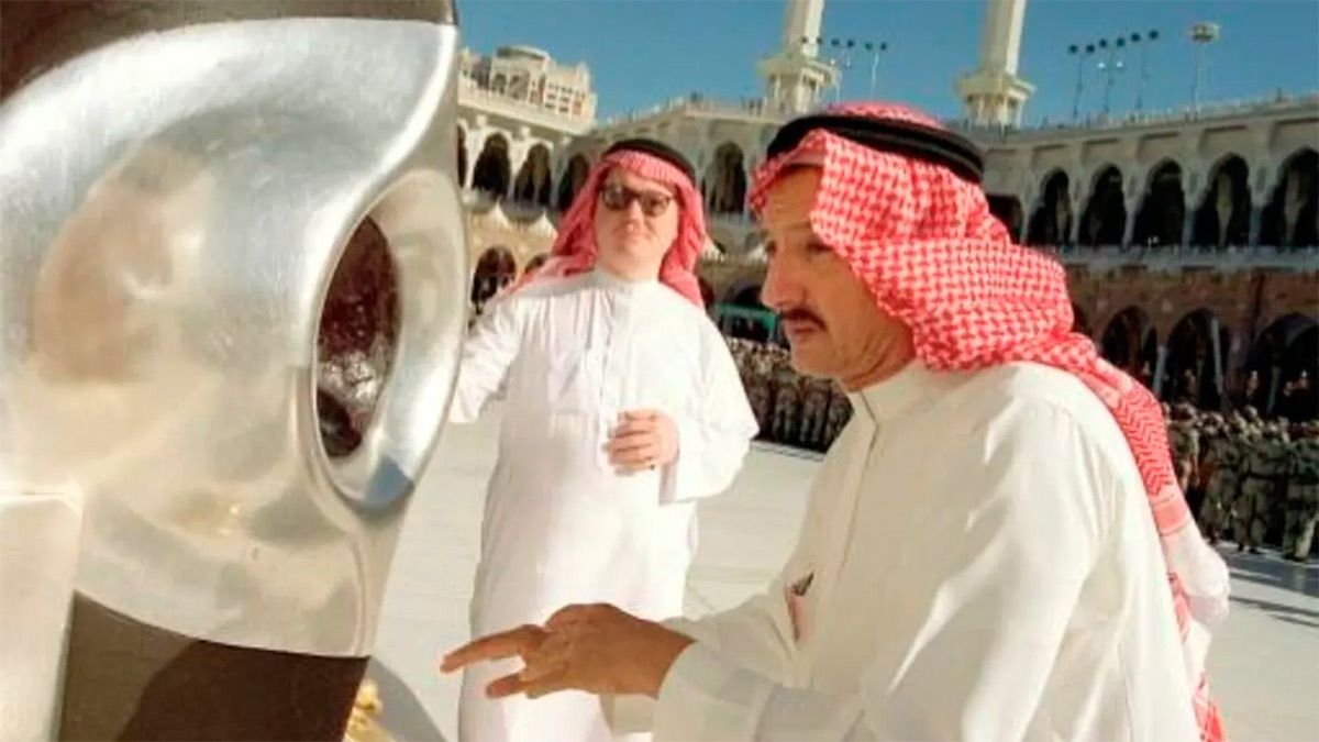 Bakr Bin Laden (derecha)  