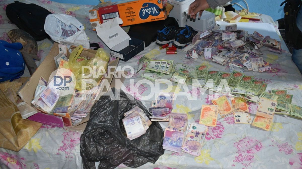 Más de $200.000 en efectivo 