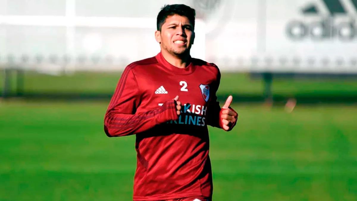 Se retrasa el retorno de Robert Rojas en River por problemas en su