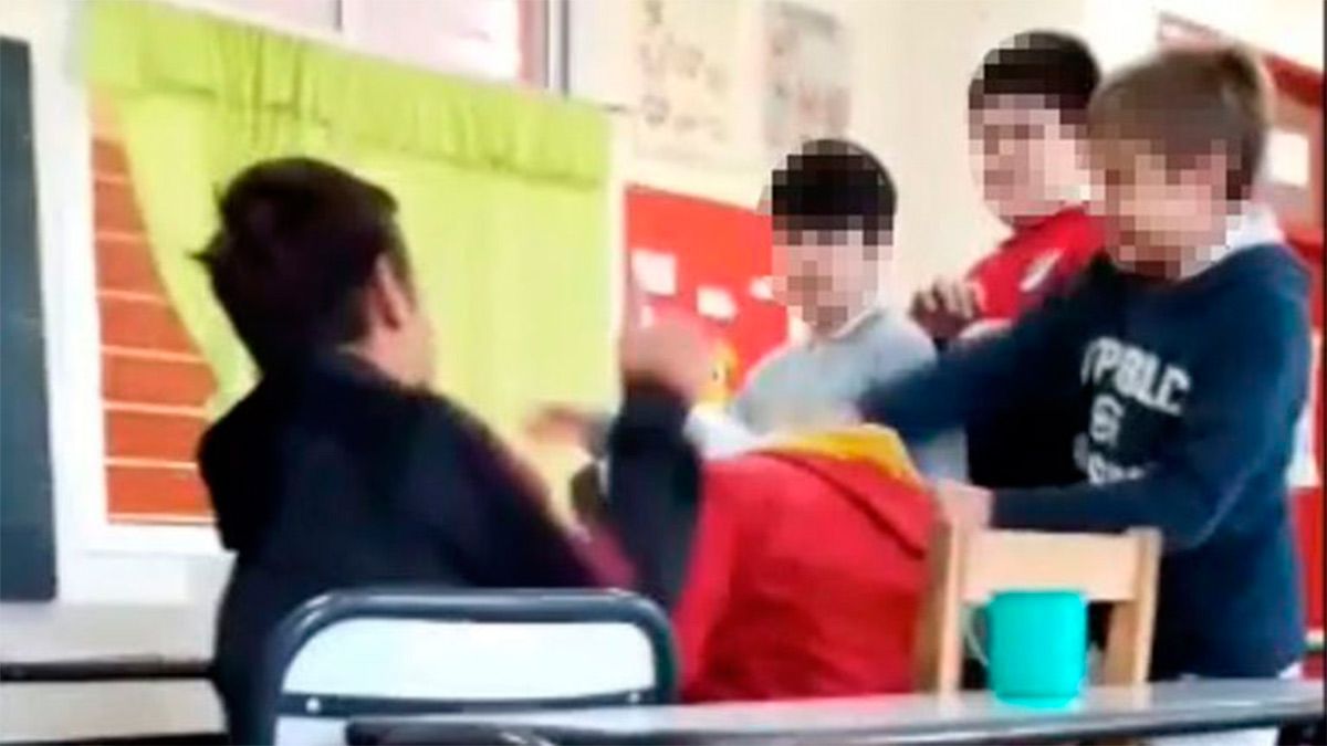 Indignante: un niño tendrá clases desde su casa, a causa del bullying que sufre por parte de sus compañeros - Vimarsana News