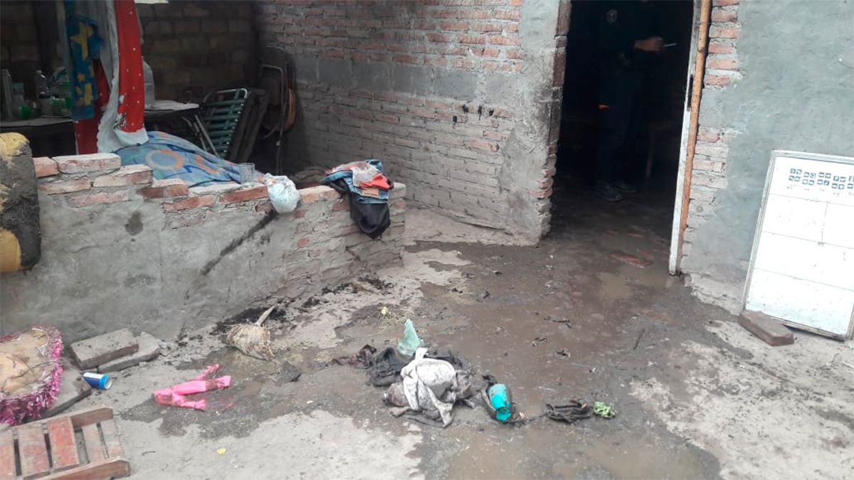 Una familia quedó en la calle tras el incendio de su vivienda - Diario ...