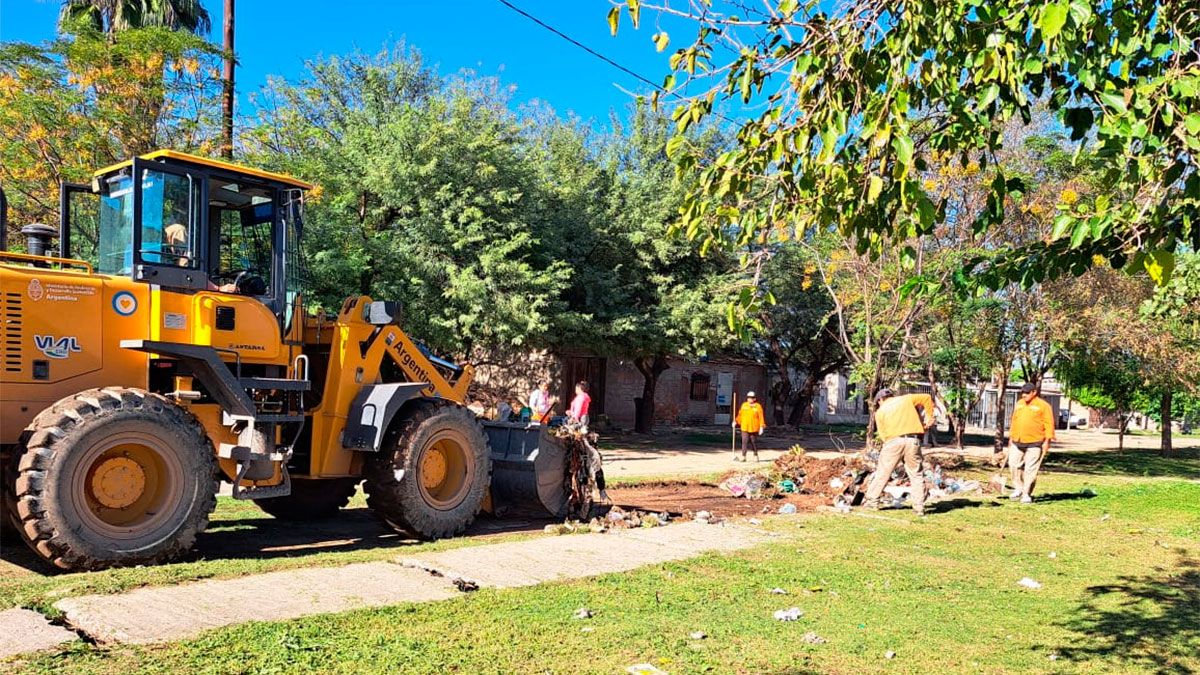 El municipio bandeño realizó un importante operativo de limpieza en el ...