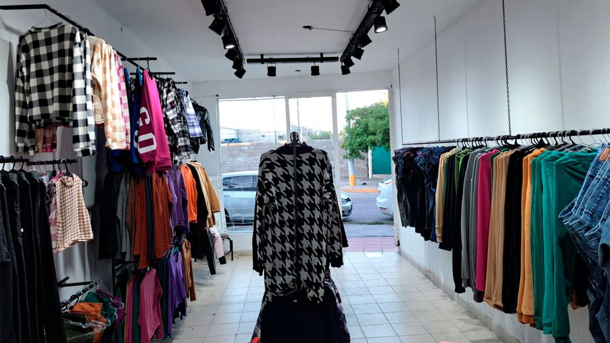 El local se encuentra en Avenida Moreno casi Suarez 