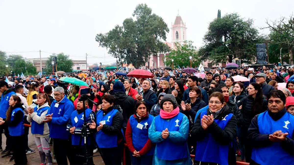 Reviví la festividad en honor al Señor de los Milagros de Mailín ...