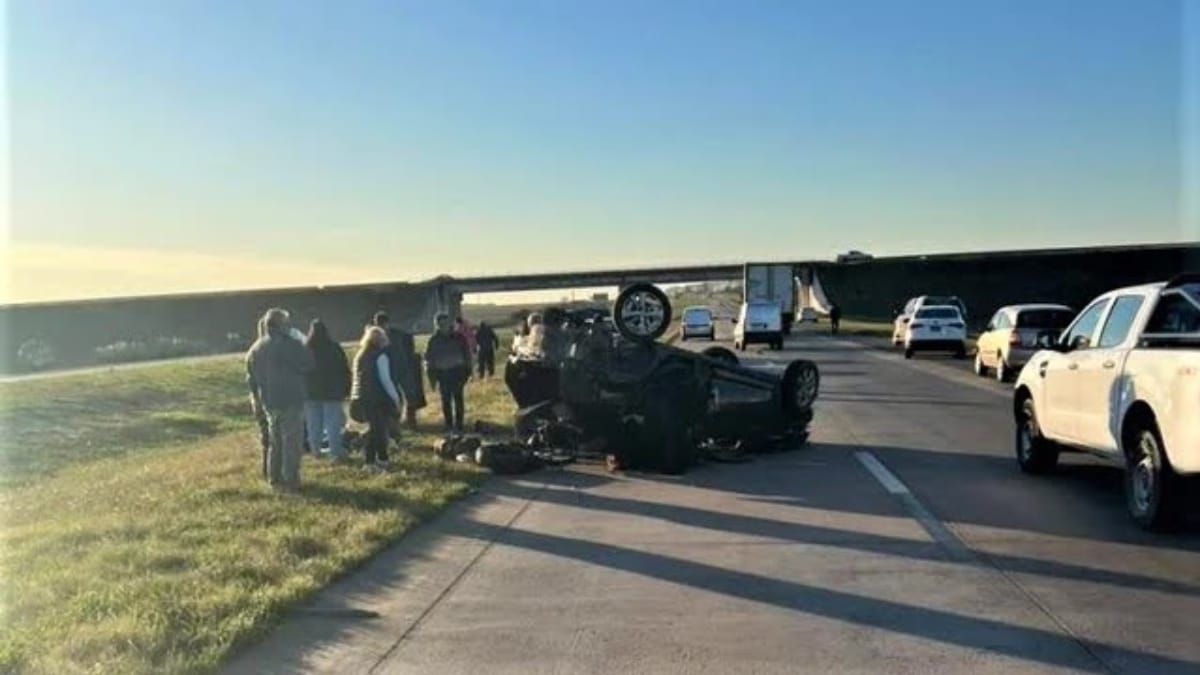 Trágico accidente en la autopista CórdobaRosario una mujer falleció