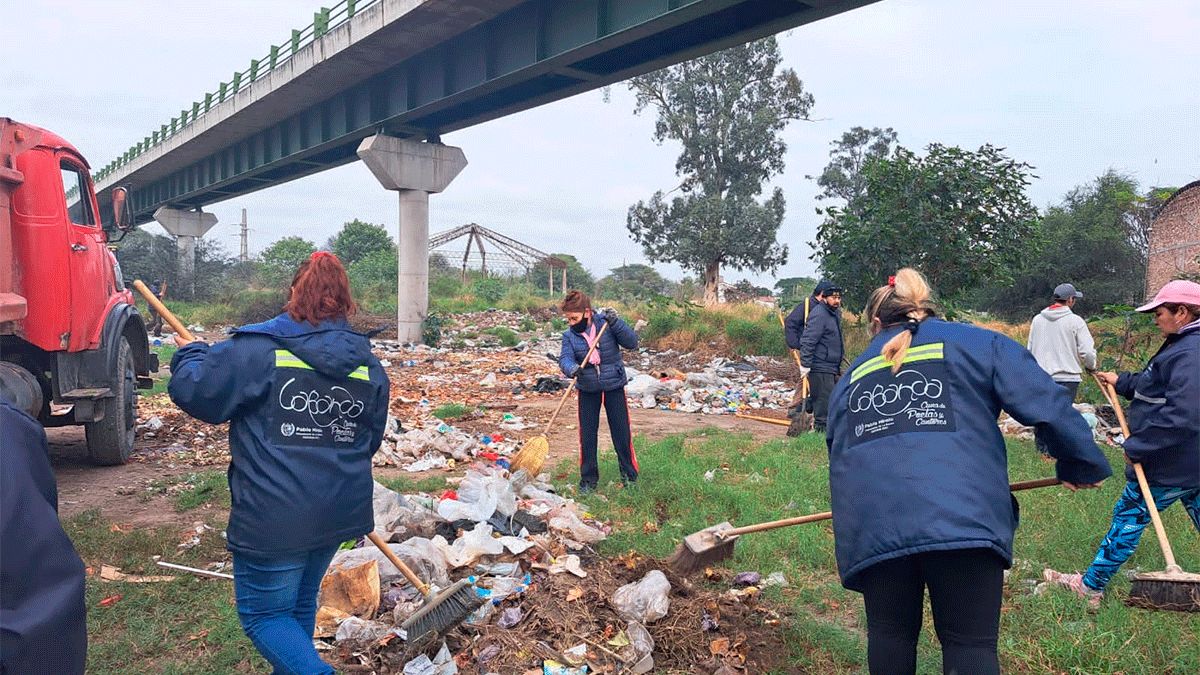 La Banda: se realizó un amplio operativo de limpieza en el B° 17 de ...