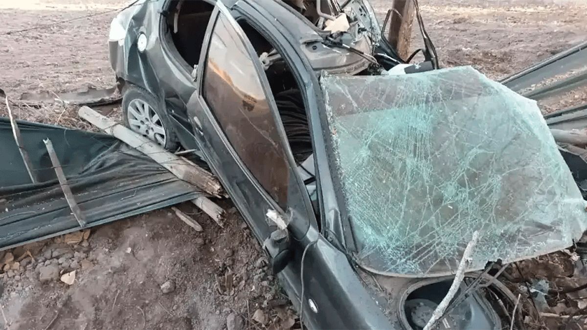 Imágenes impactantes: dos hombres murieron luego de chocar contra un ...