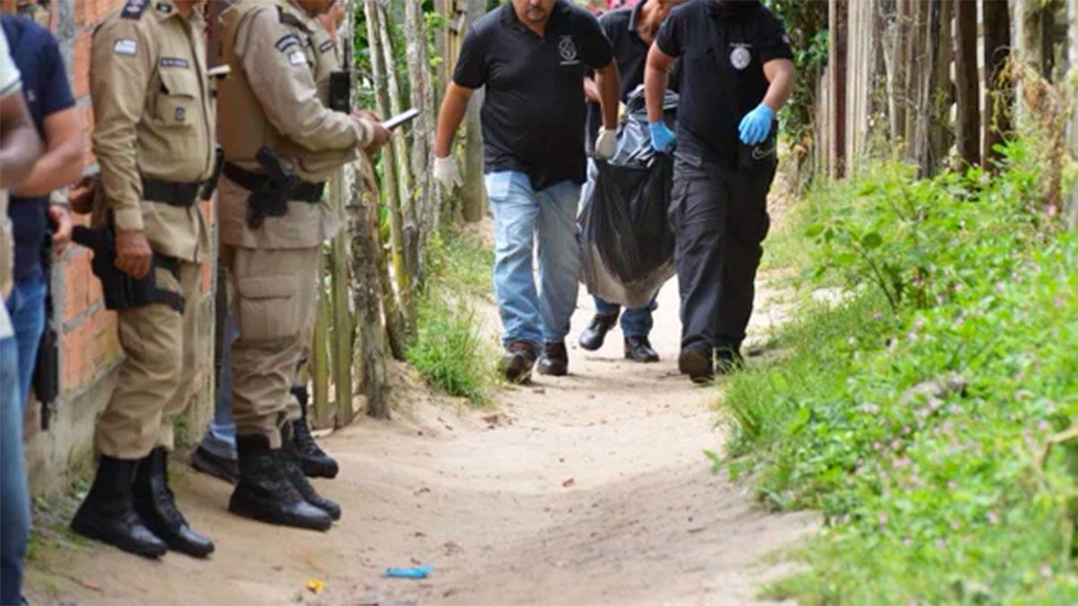 Nine bodies found in two houses in new massacre in Brazil