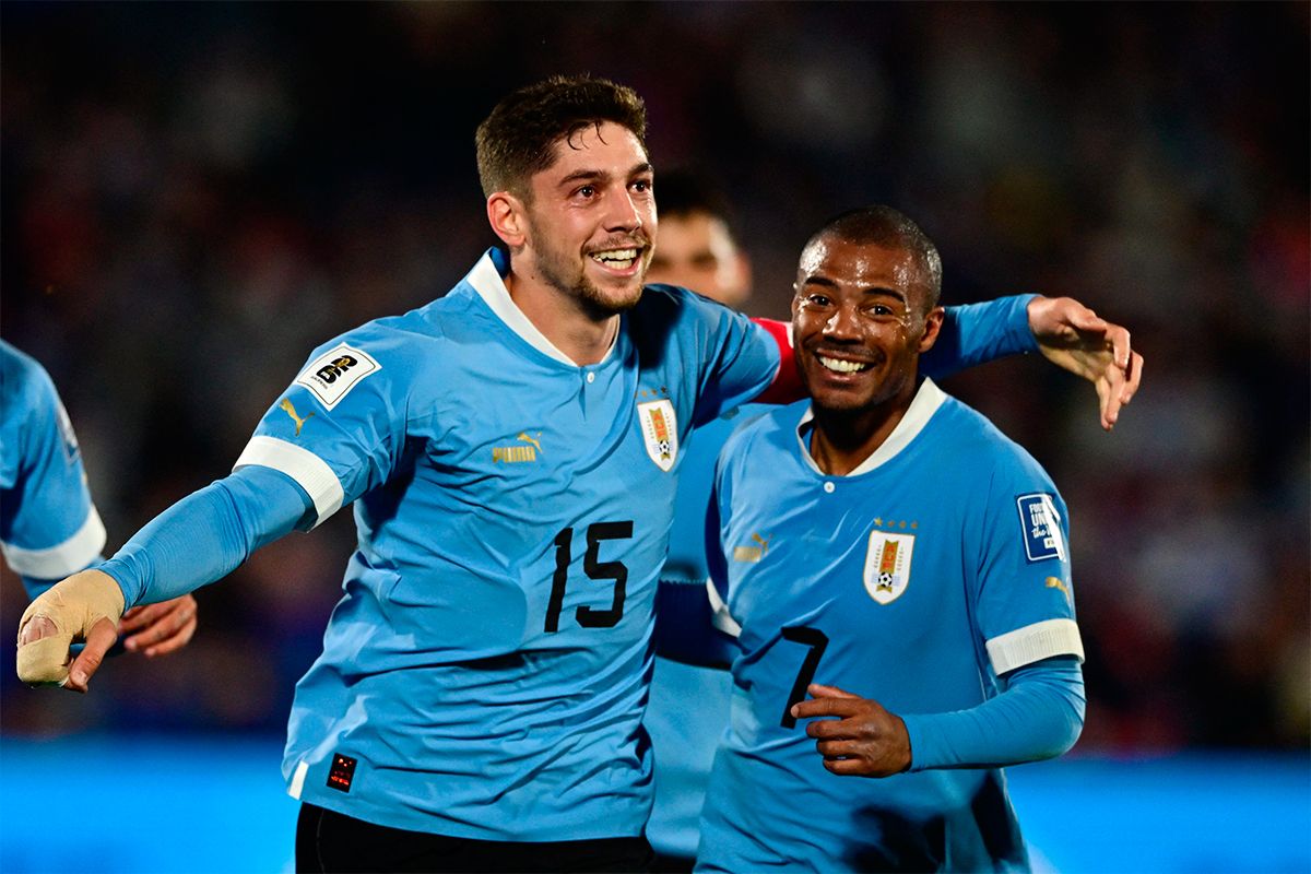 Uruguay logró una sólida victoria ante Chile en el debut oficial de ...