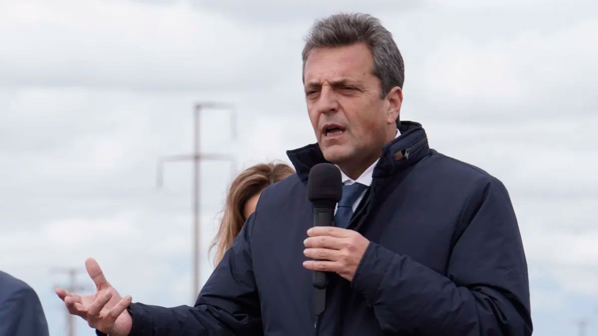 “Massa tiene que lograr que la gente se olvide que pertenece a este