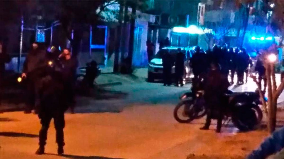 Conmoción en el barrio Sarmiento: un hombre de 43 años fue asesinado ...