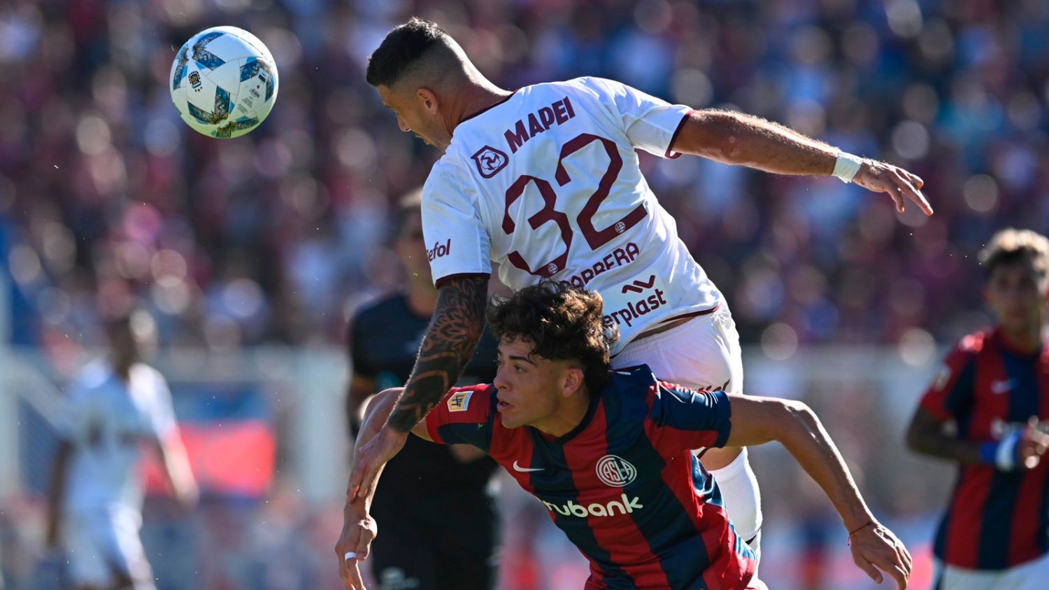 Lanús pegó en el Bajo Flores y debutó con una victoria ante San Lorenzo ...