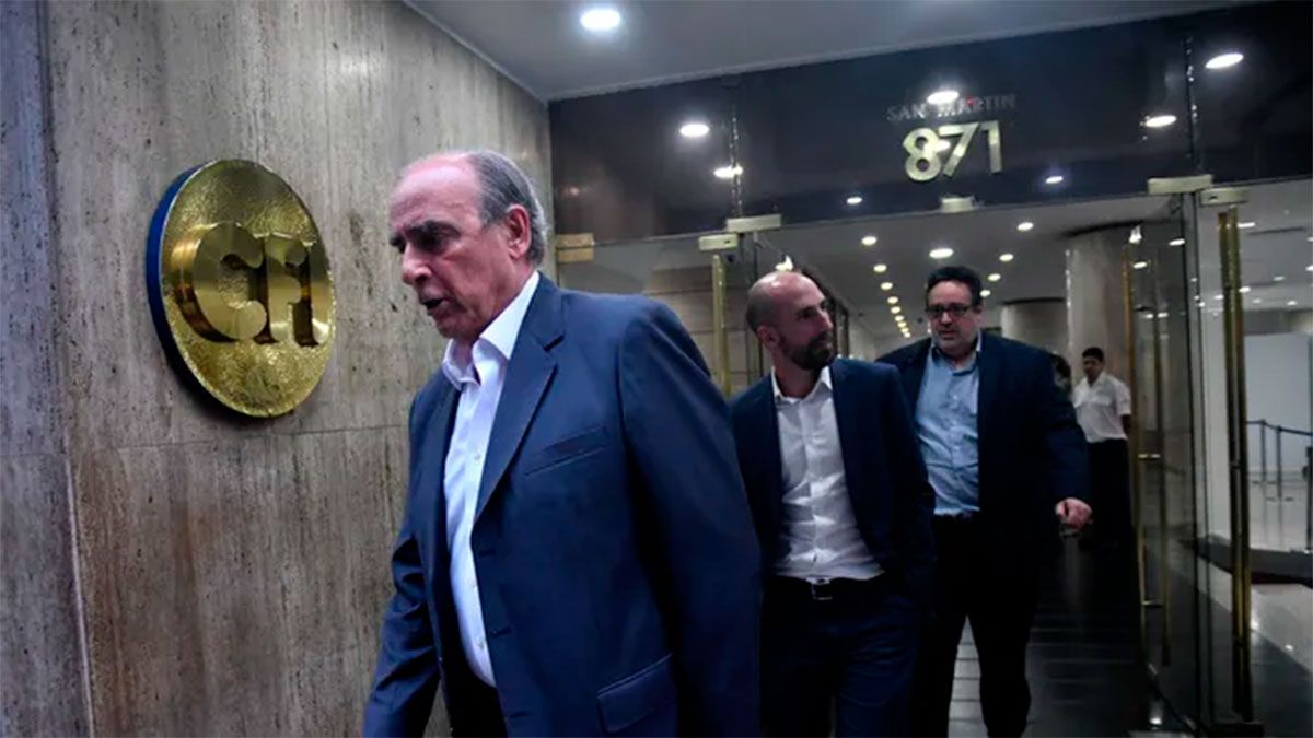 Apremiado, el Gobierno hizo circular el borrador de la nueva ley ...