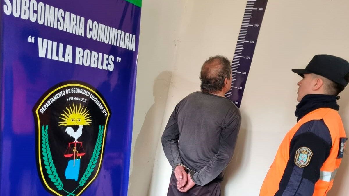 Detienen a un sujeto tras un violento incidente con arma de fuego ...