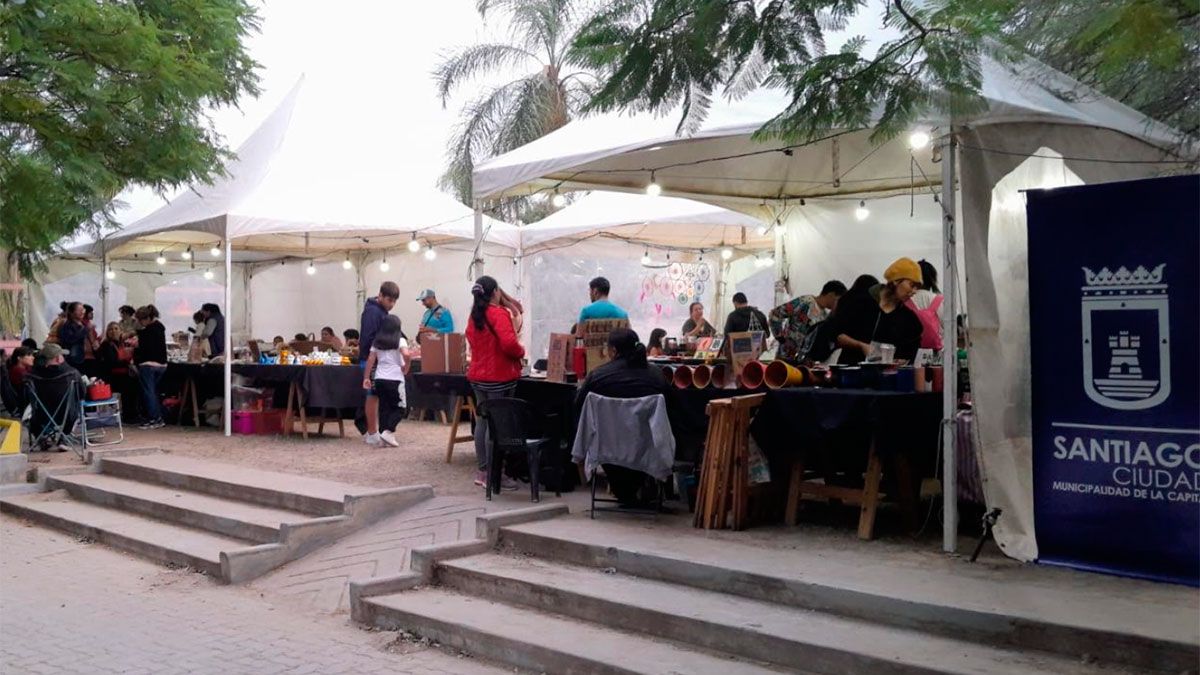 Este domingo continúa la feria de artesanos y micro emprendedores en el ...