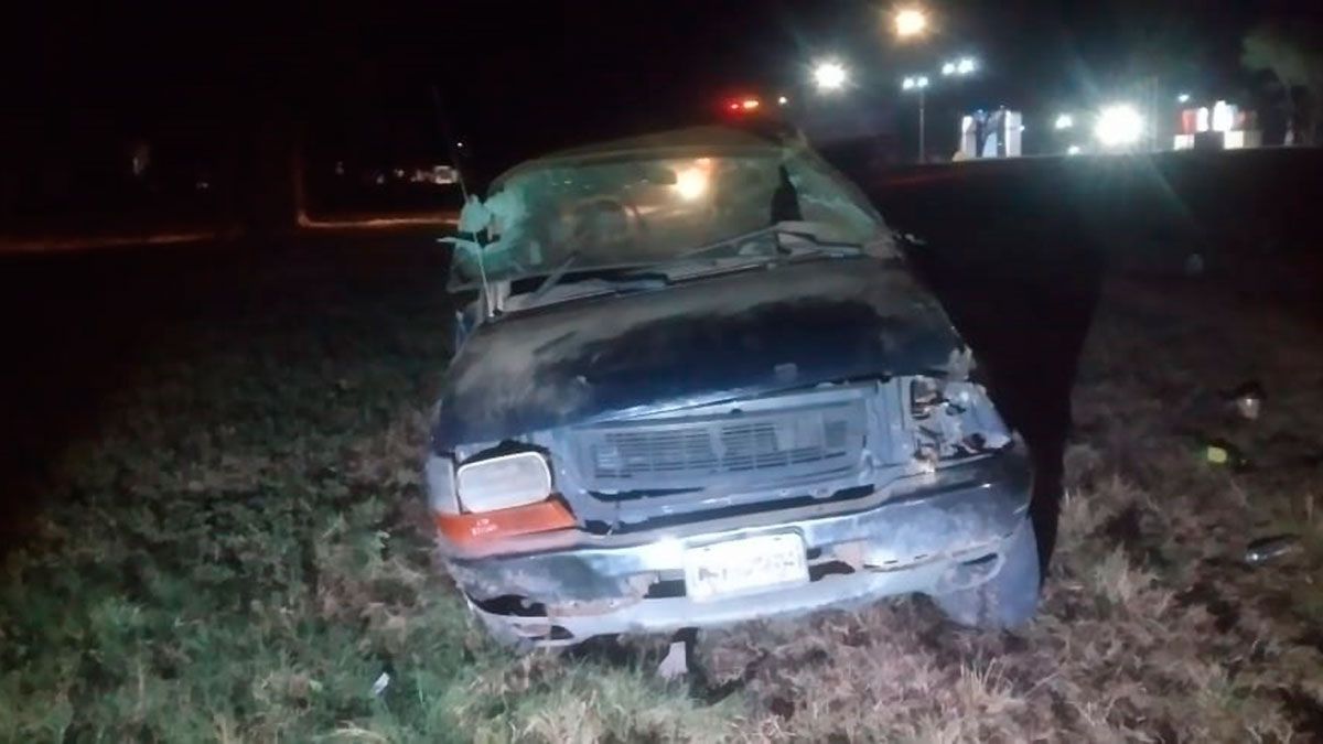 Icaño: terrible vuelco de una camioneta sobre Ruta 34 deja un hombre ...