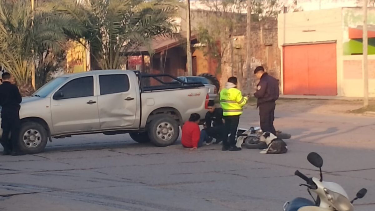 Una mujer embarazada fue hospitalizada tras un choque entre una moto y ...