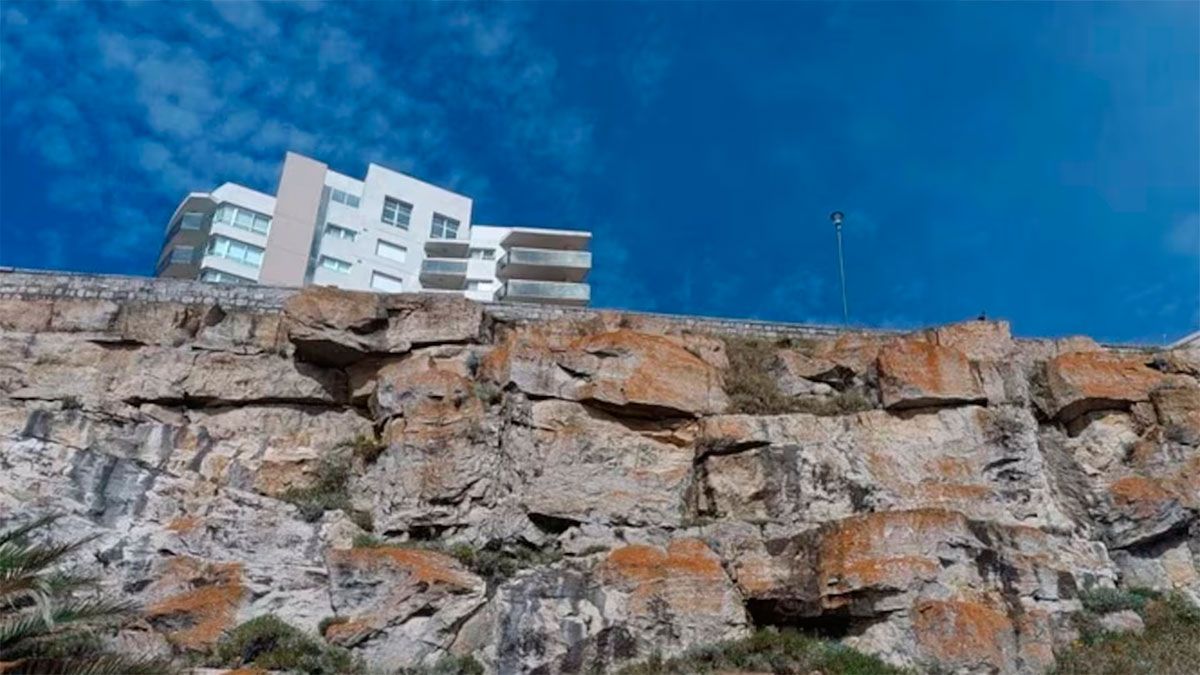 Tragedia en Mar del Plata: un joven cayó al vacío desde más de 15 ...