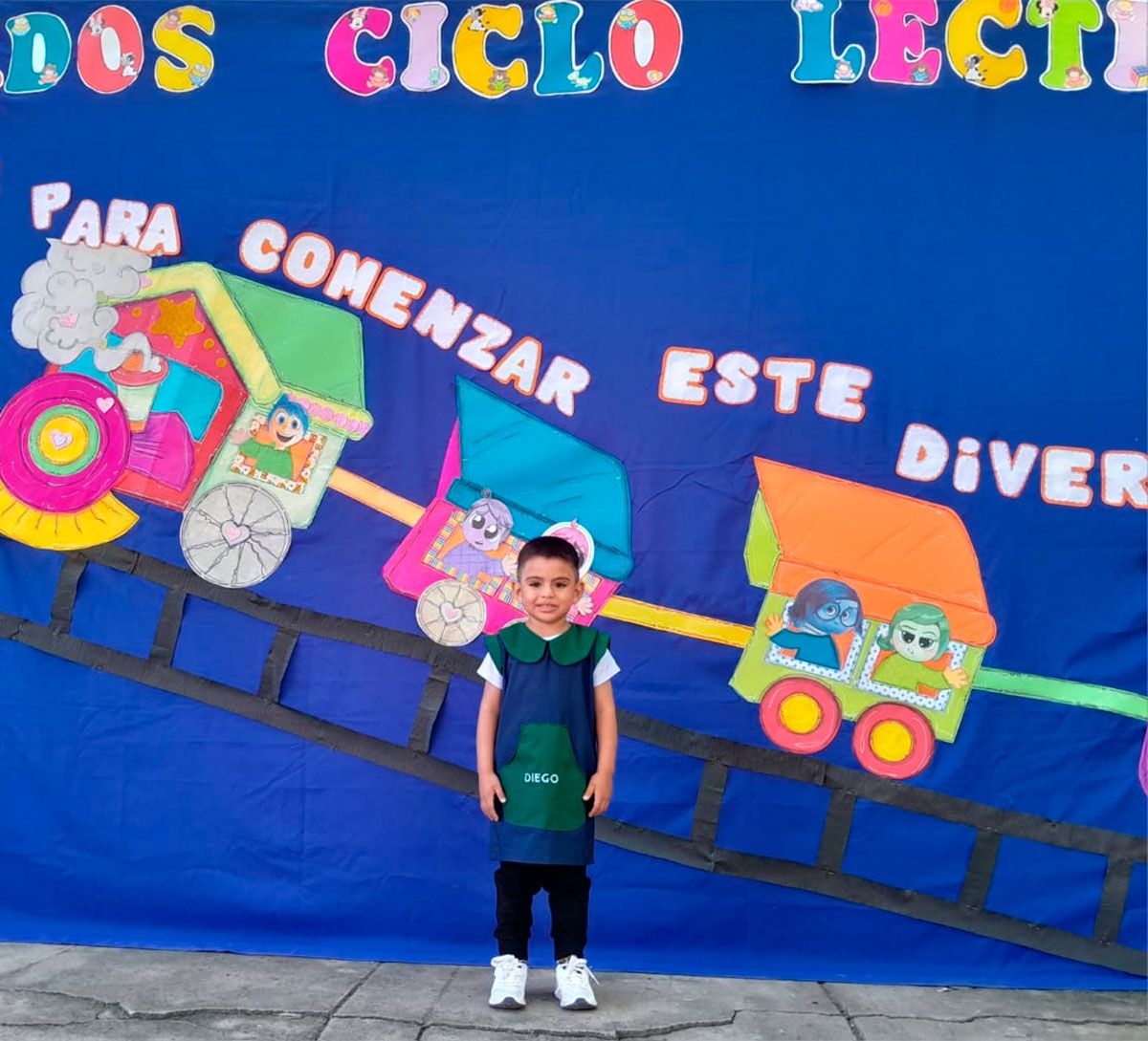 Diego en su ingreso al jardín 