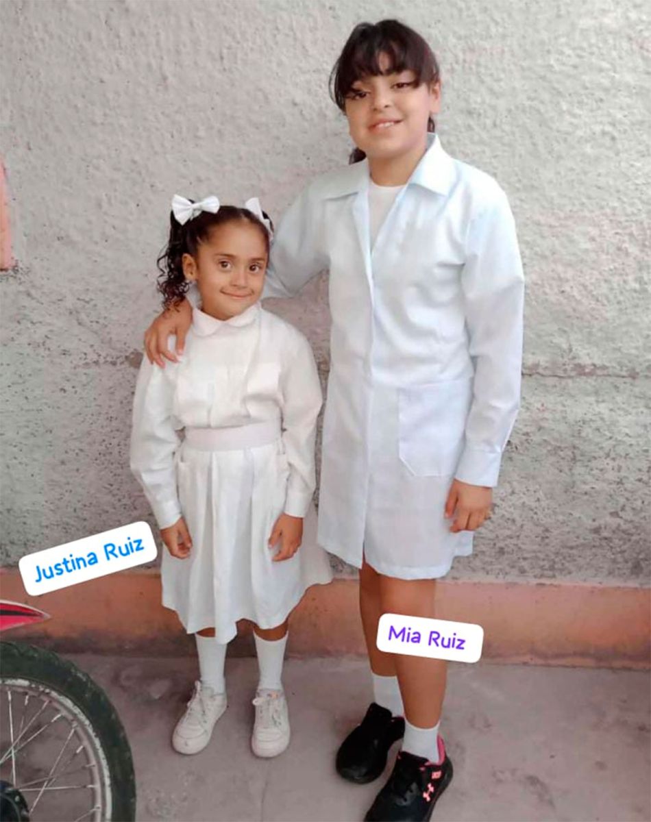Justina y Mia Ruiz 