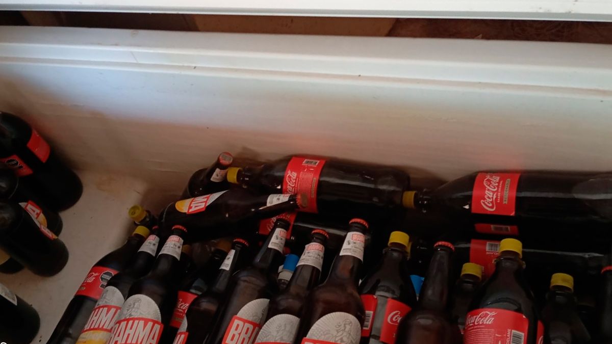 El freezer estaba lleno de bebidas 