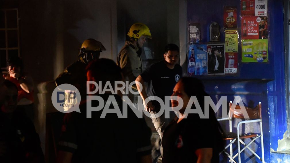 Incendio barrio Alberdi Bomberos Policía Ambulancia 
