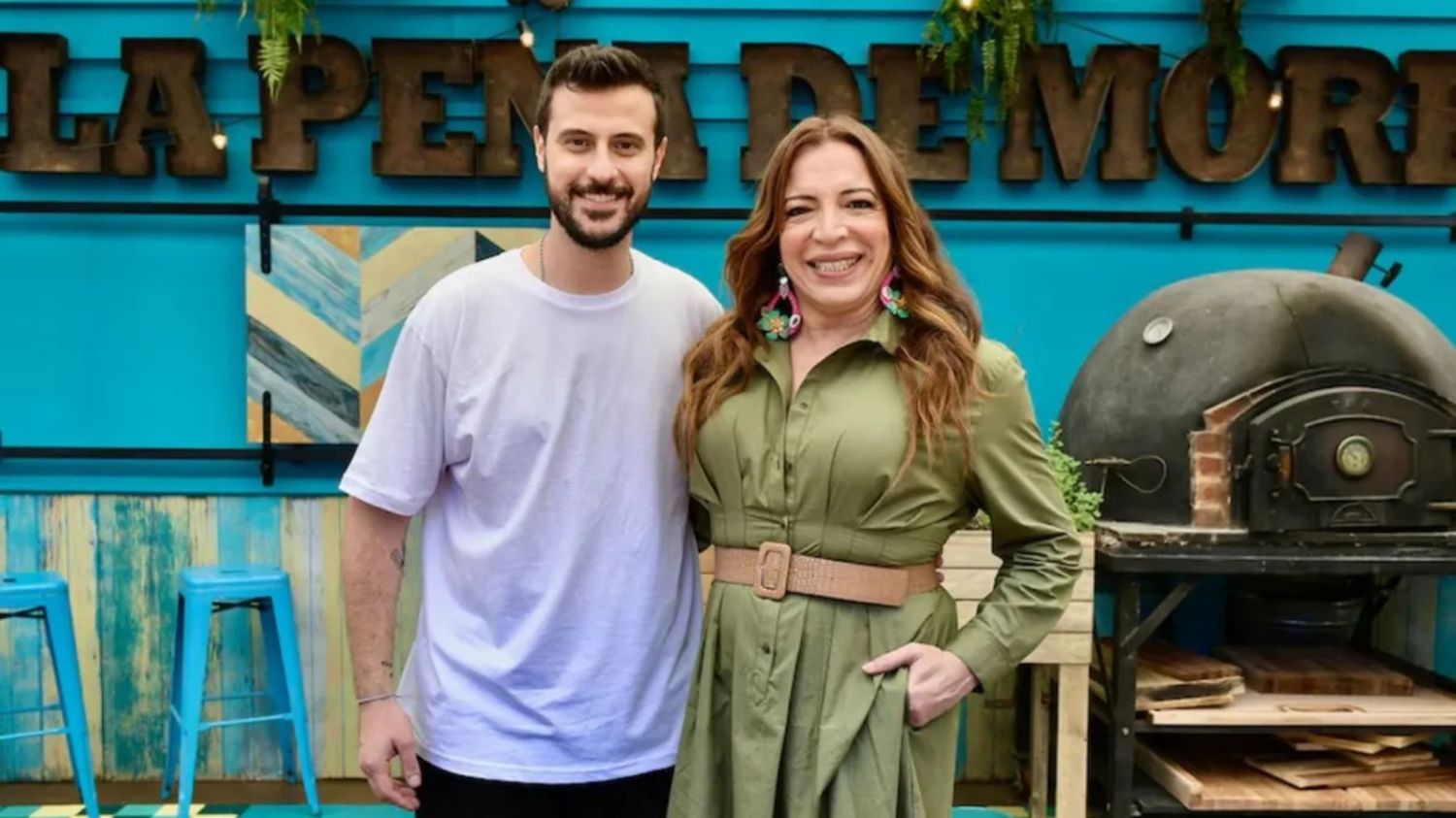 Lizy junto Diego Leuco en La Peña de Morfi 