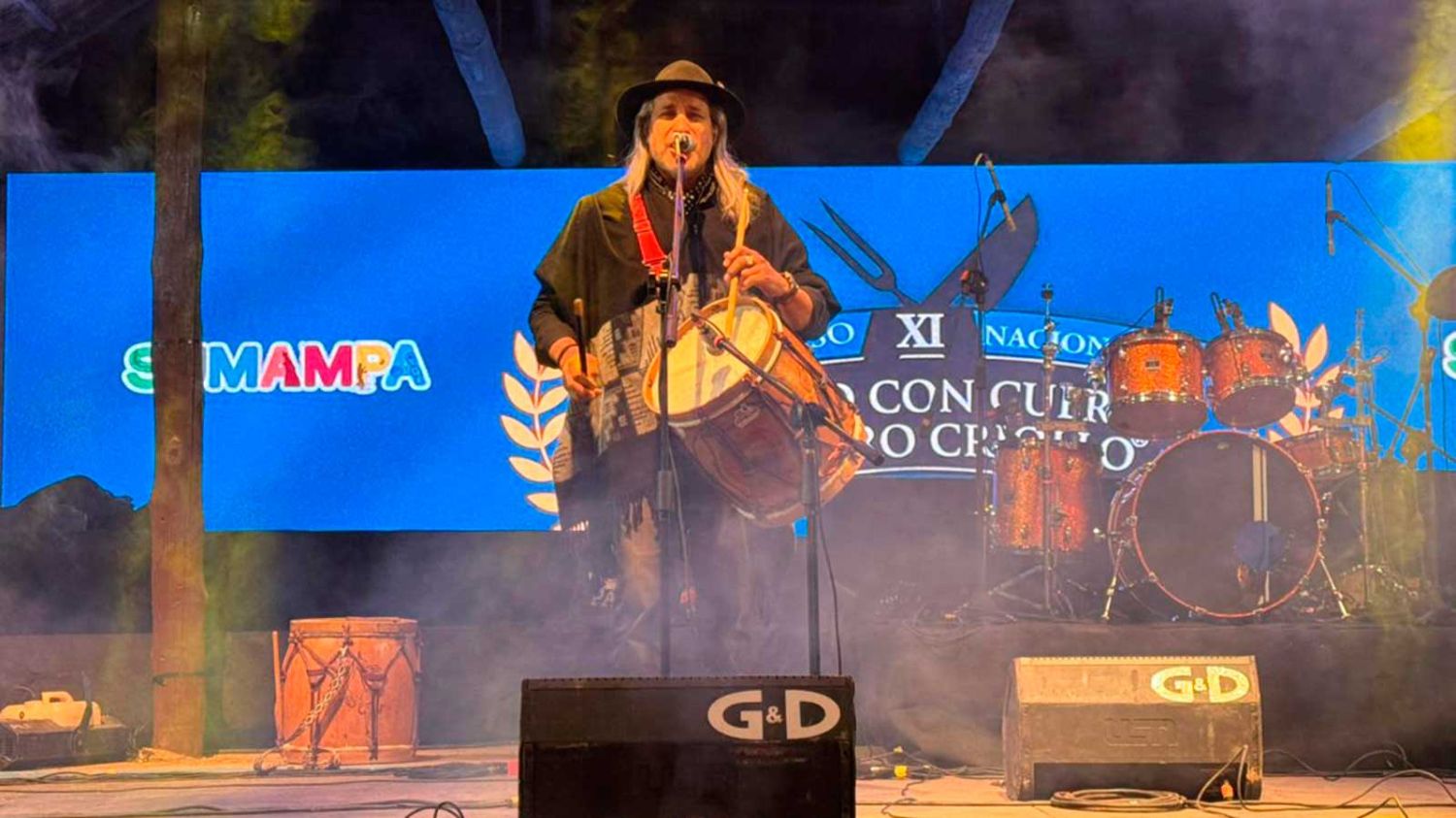 Artistas pusieron música y color a una noche única. 