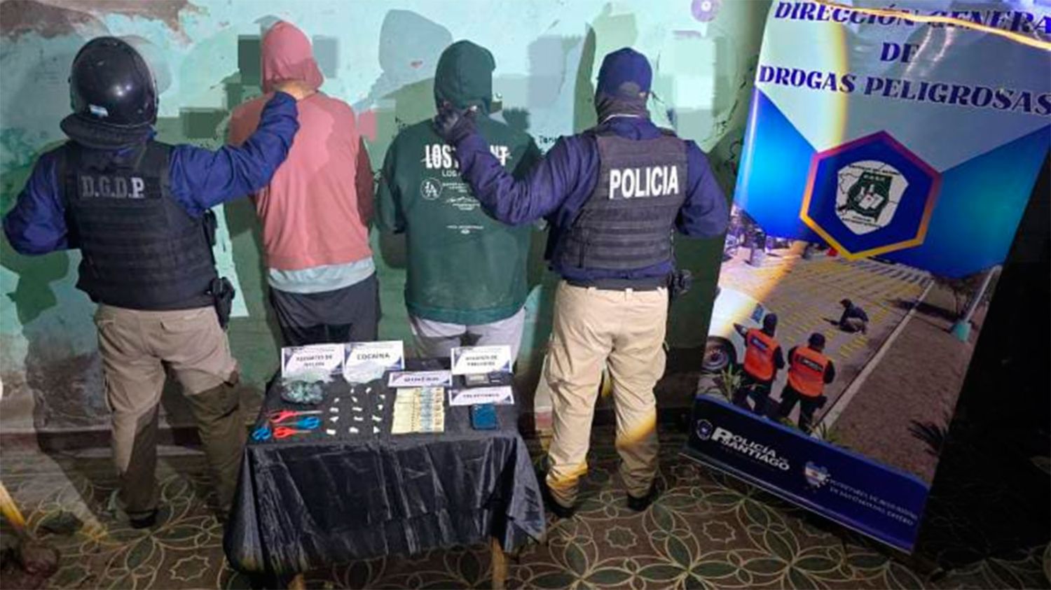 Allanamientos en Clodomira: desarticulan un presunto kiosco de drogas y detienen a tres personas