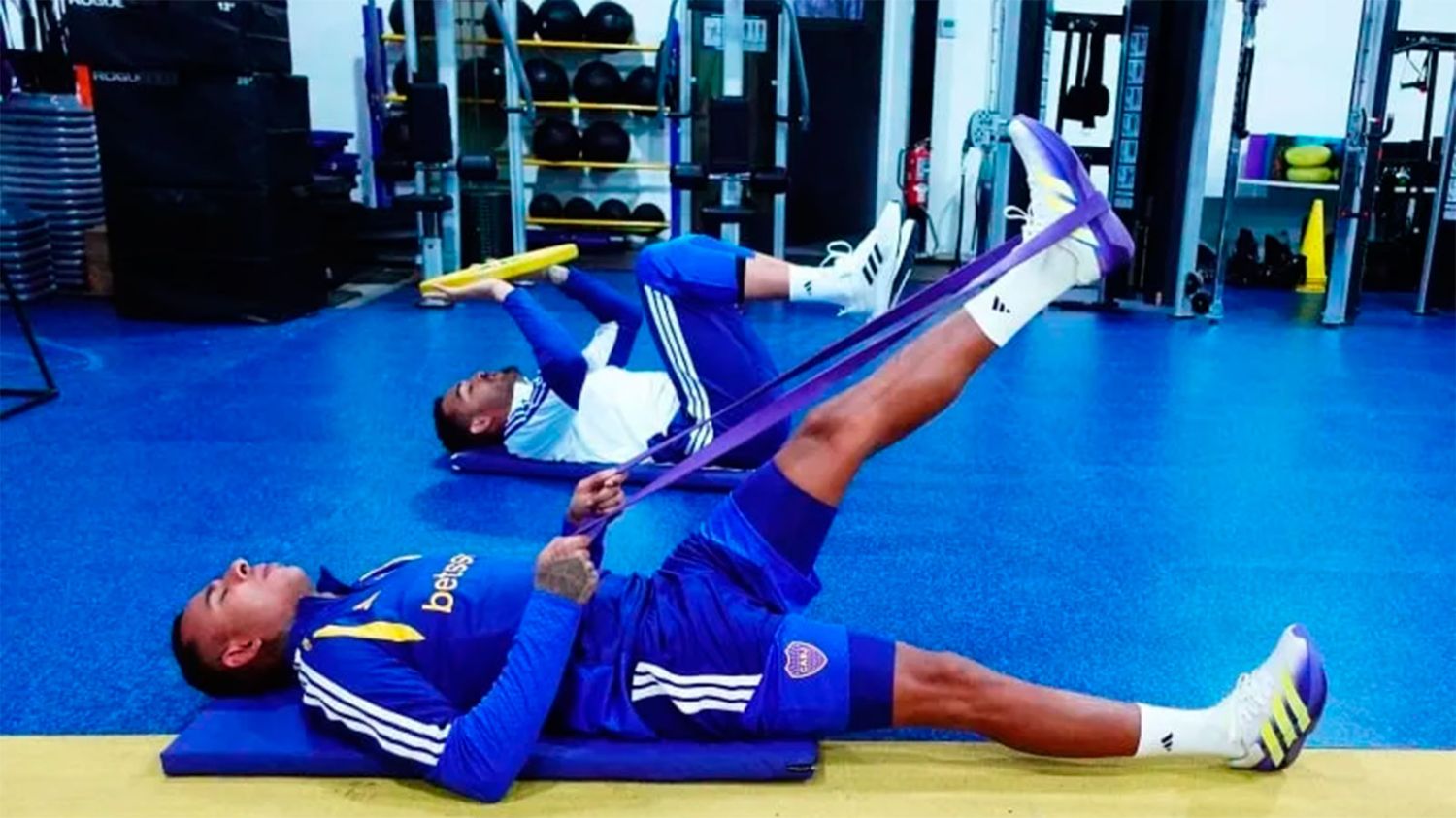 Montero y Villa tuvieron su primer entrenamiento en Boca y podrían debutar ante O’Higgins
